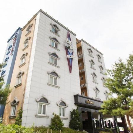Bali Motel Тэджон Экстерьер фото