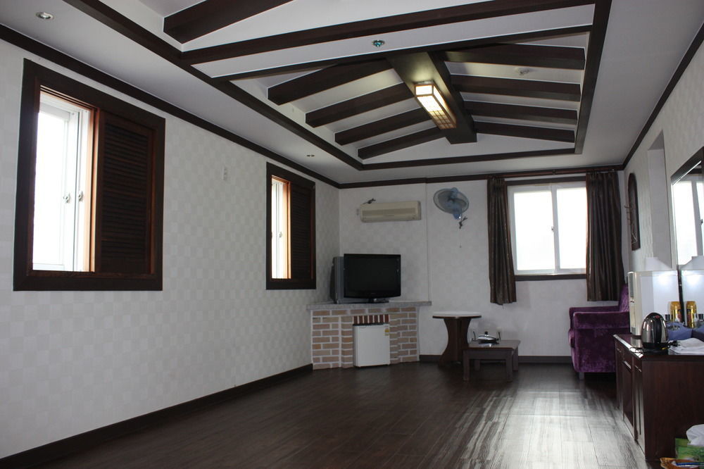 Bali Motel Тэджон Экстерьер фото